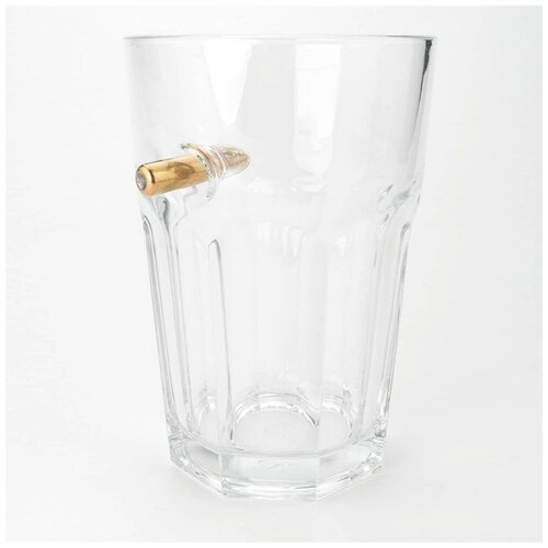 Стакан Касабланка с пулей