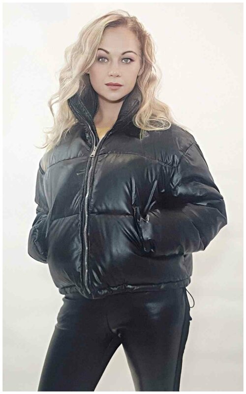 Пуховики и зимние куртки BGT Утепленная кожаная куртка женская оверсайз. Разм.44, черный