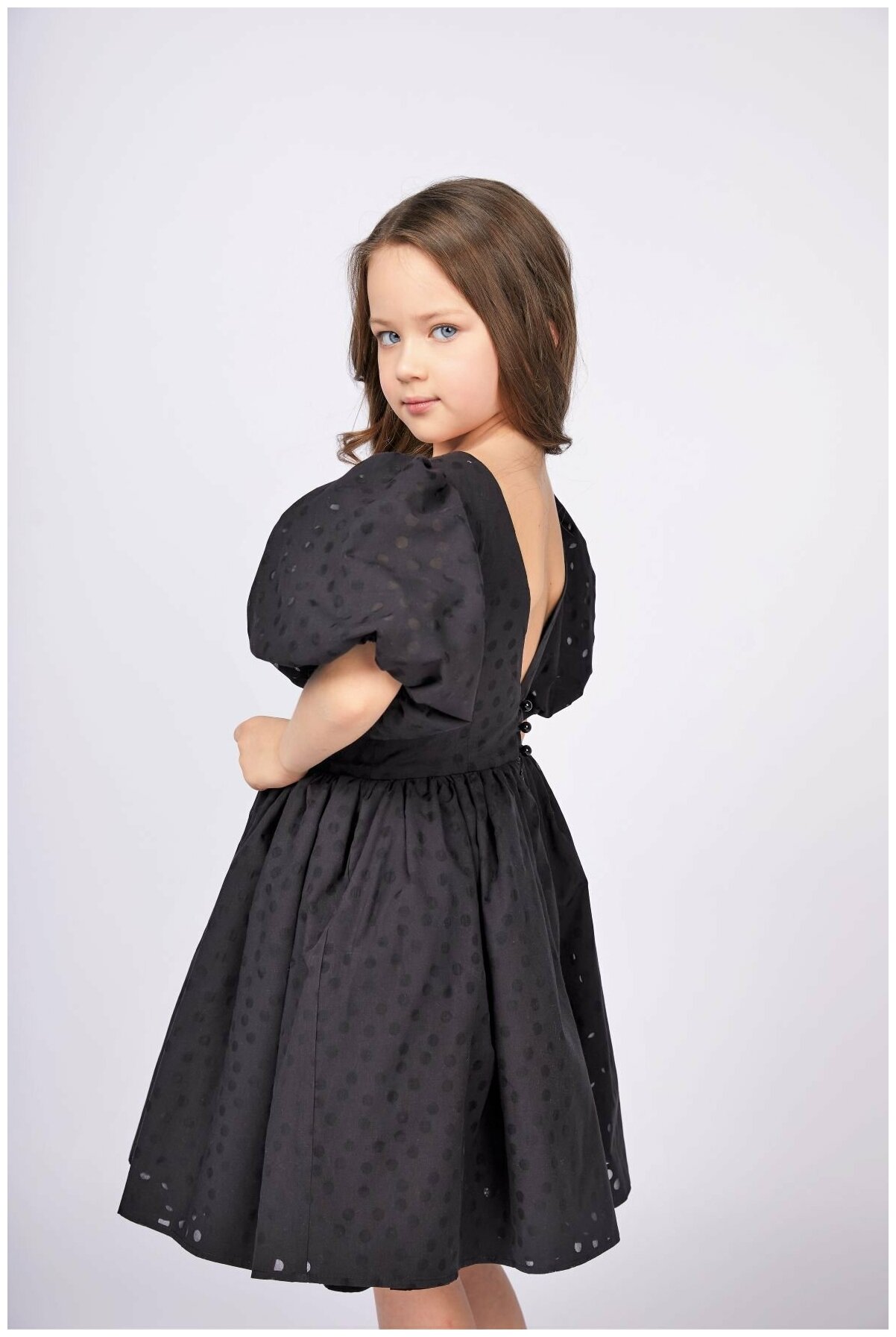 Стоит ли покупать Платье с открытой спиной и рукавом фонарик Deux Lignes  Pivoine черное? Отзывы на Яндекс Маркете