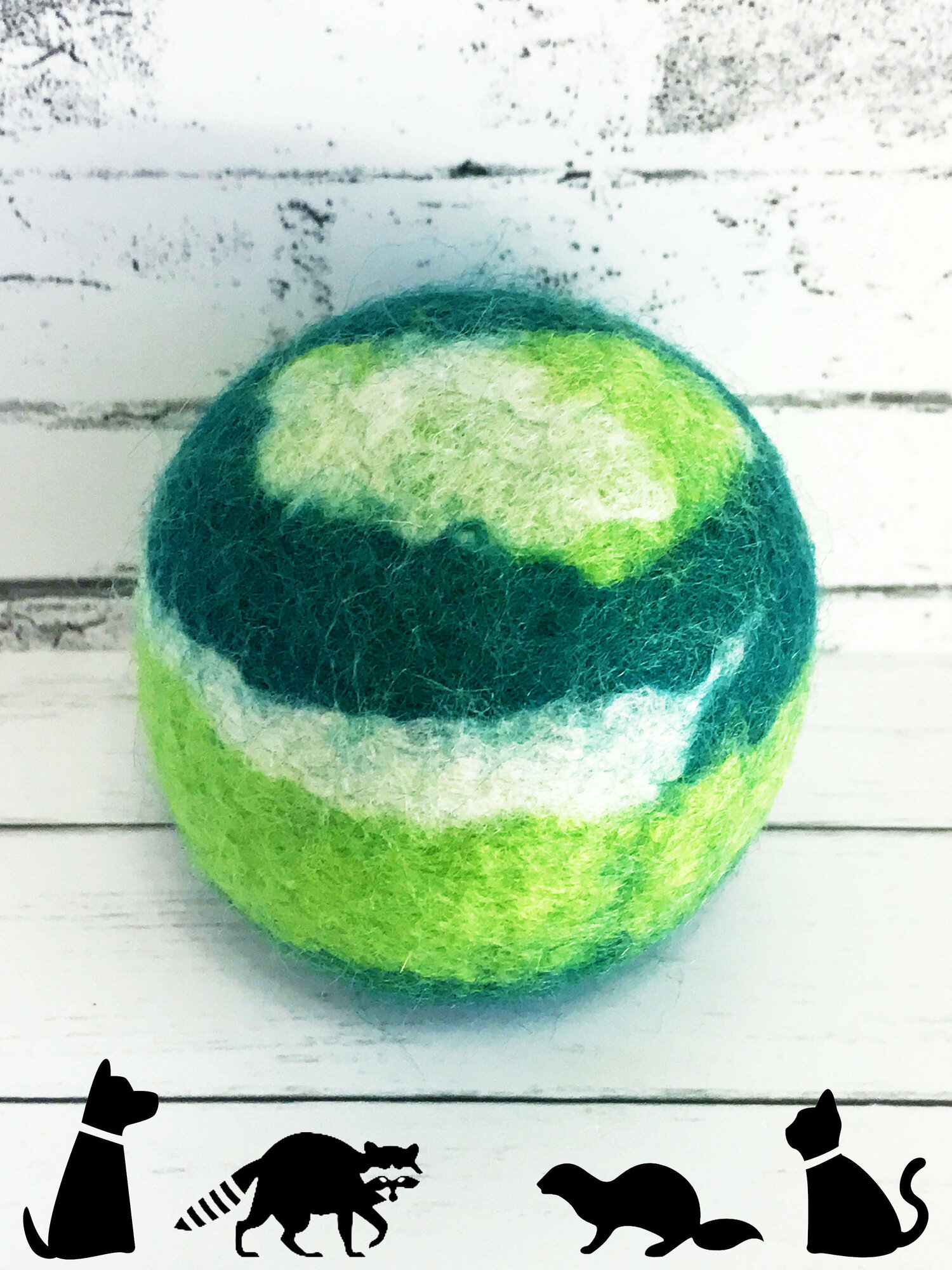 Мячик-когтеточка из шерсти для кошек и собак LIVEZOO Wool Зеленый Луг 6 см