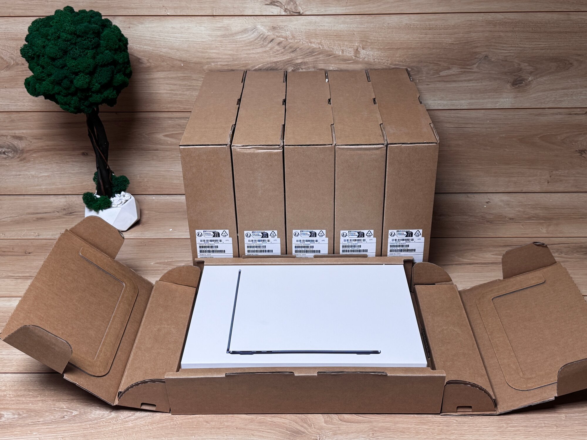 2024 Apple MacBook Air 13,6" Liquid Retina, Apple M3 8CPU/8GPU, 16GB RAM, 256GB SSD, Model A3113, цвет Midnight, RU клавиатура — фото 1