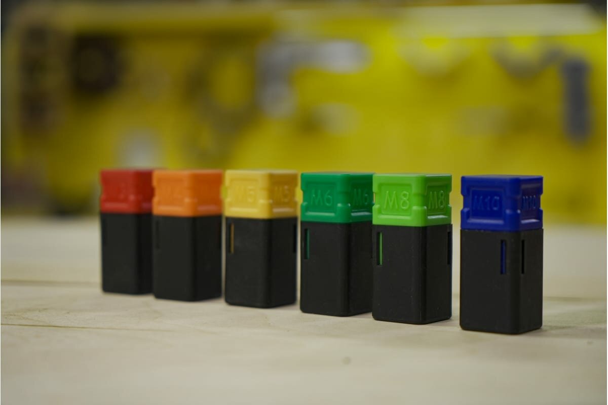 фото Заклепочник для резьбовых заклепок Gigant двуручный M3-M10 GHR-10