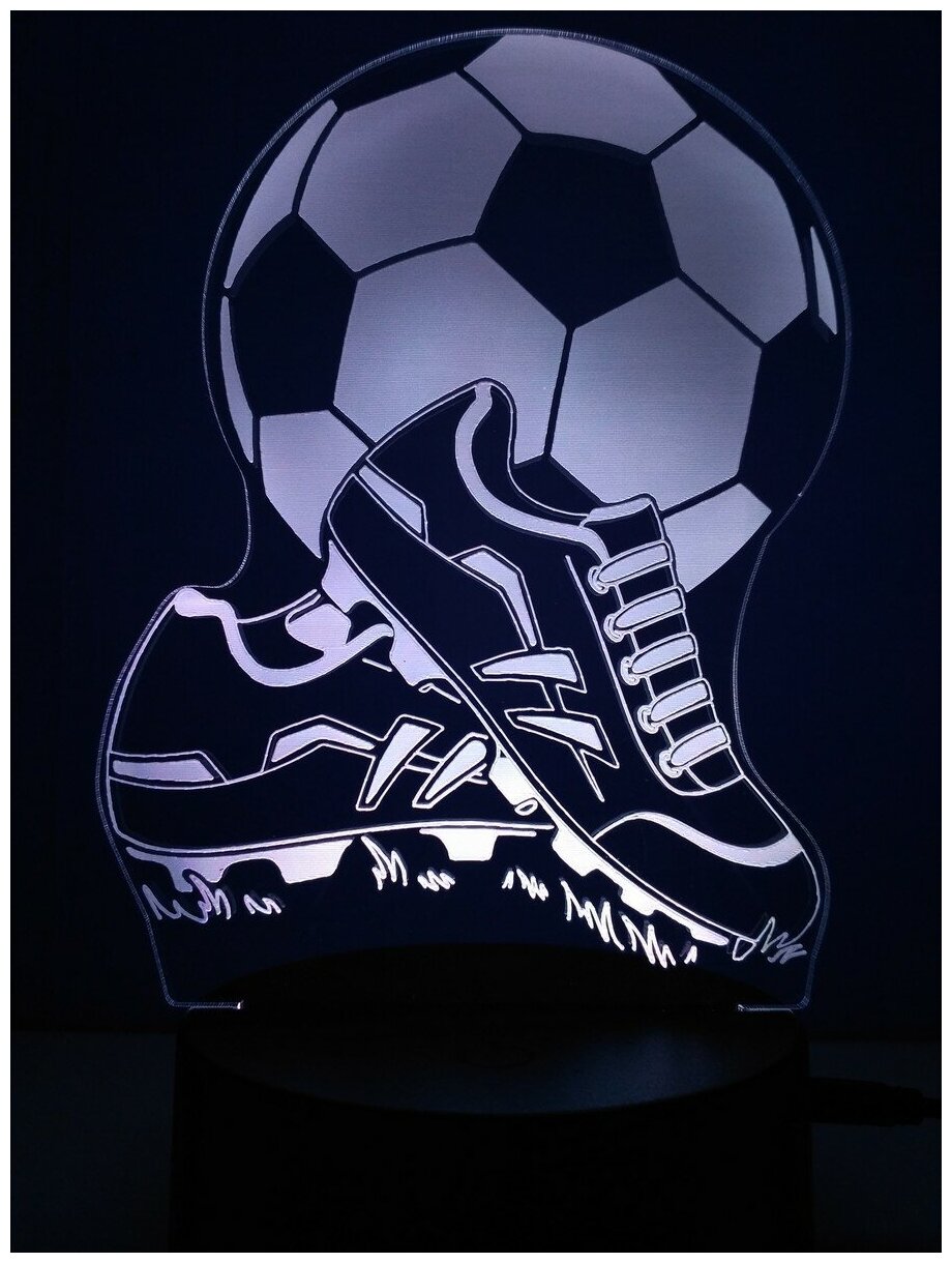 Светодиодный ночник 3Д "Футбольный мяч и кроссовки" - фотография № 1