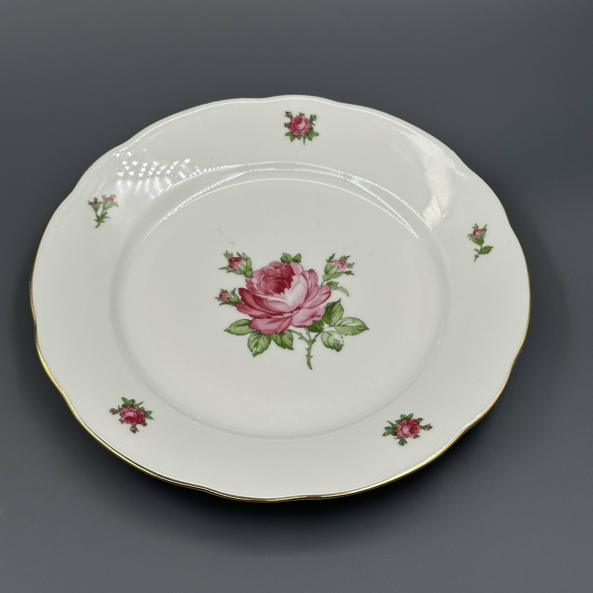 Набор тарелок на 5 персон с изображением роз (15 предметов), фарфор, деколь