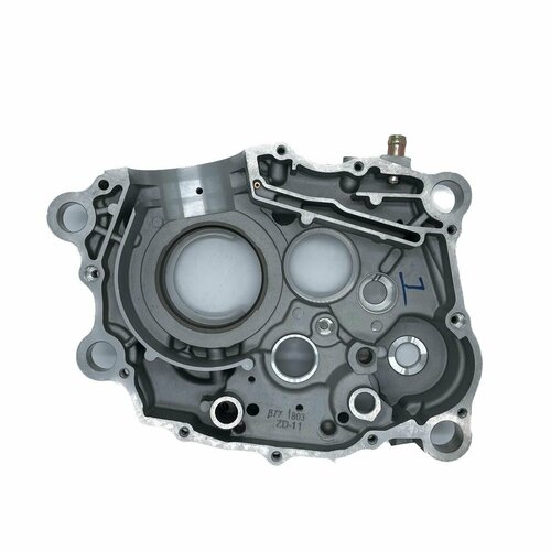 Картер двигателя правый ZS172FMM 3ACB250 F 5563₽