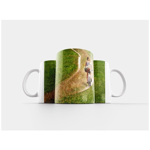 фото Кружка "велосипедист, дорожка, луг" 320 мл lotsprints