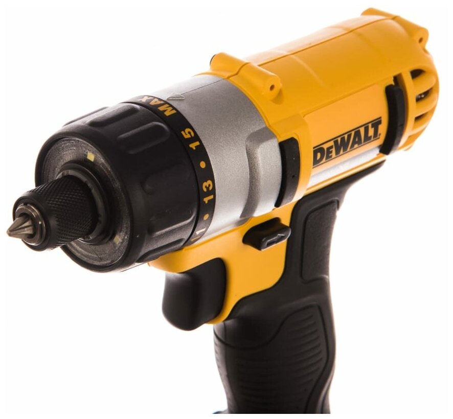 Аккумуляторный шуруповерт DeWALT DCF610D2 - фотография № 4