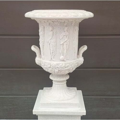 Вазон В-18 Композитный мрамор Диаметр чаши внешний 44 см диаметр чаши внутренний 265 см Высота 64 см Вес 35 кг 16400₽