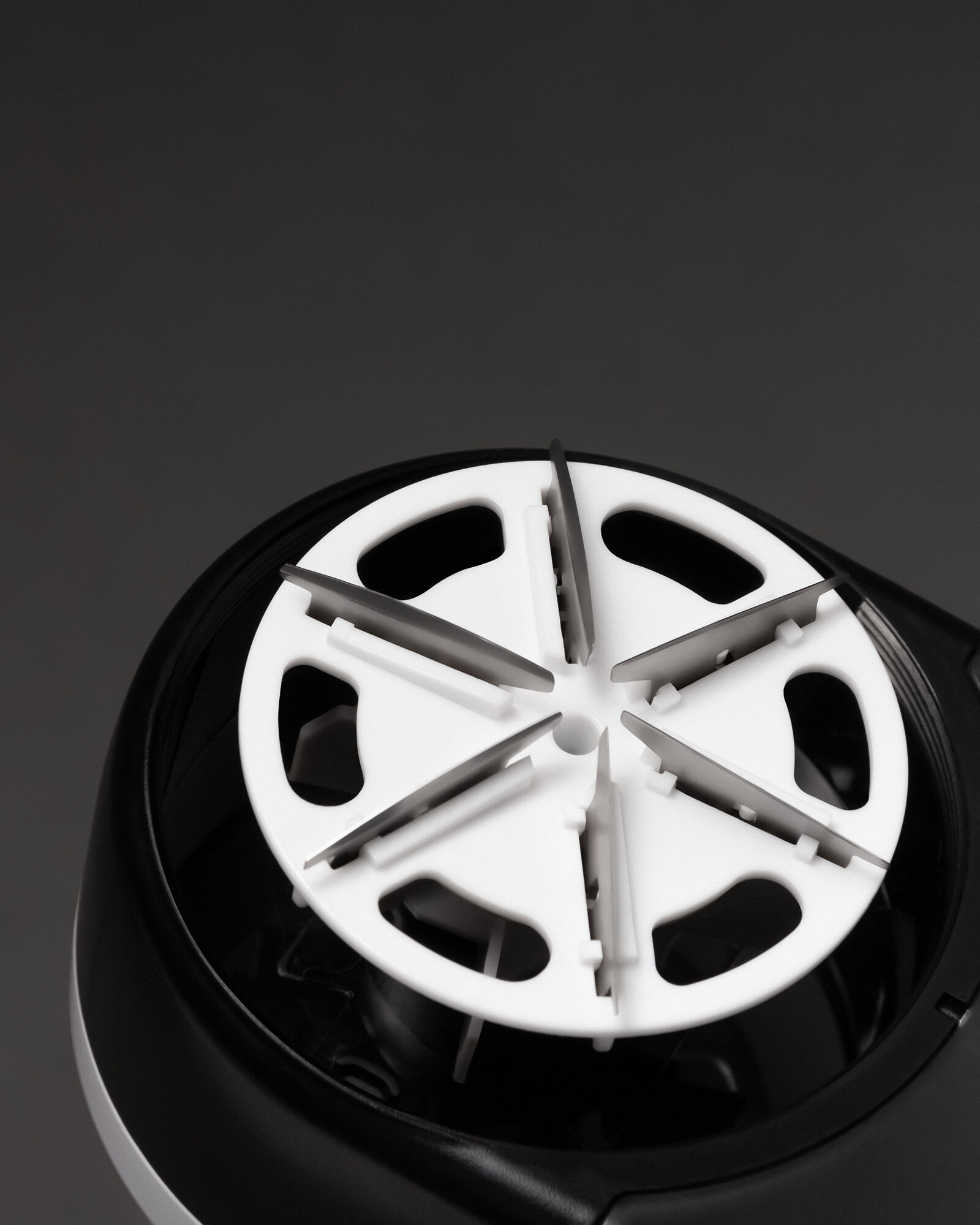 Машинка для удаления катышек с одежды на аккумуляторе, с LED дисплеем, беспроводная — фото 1