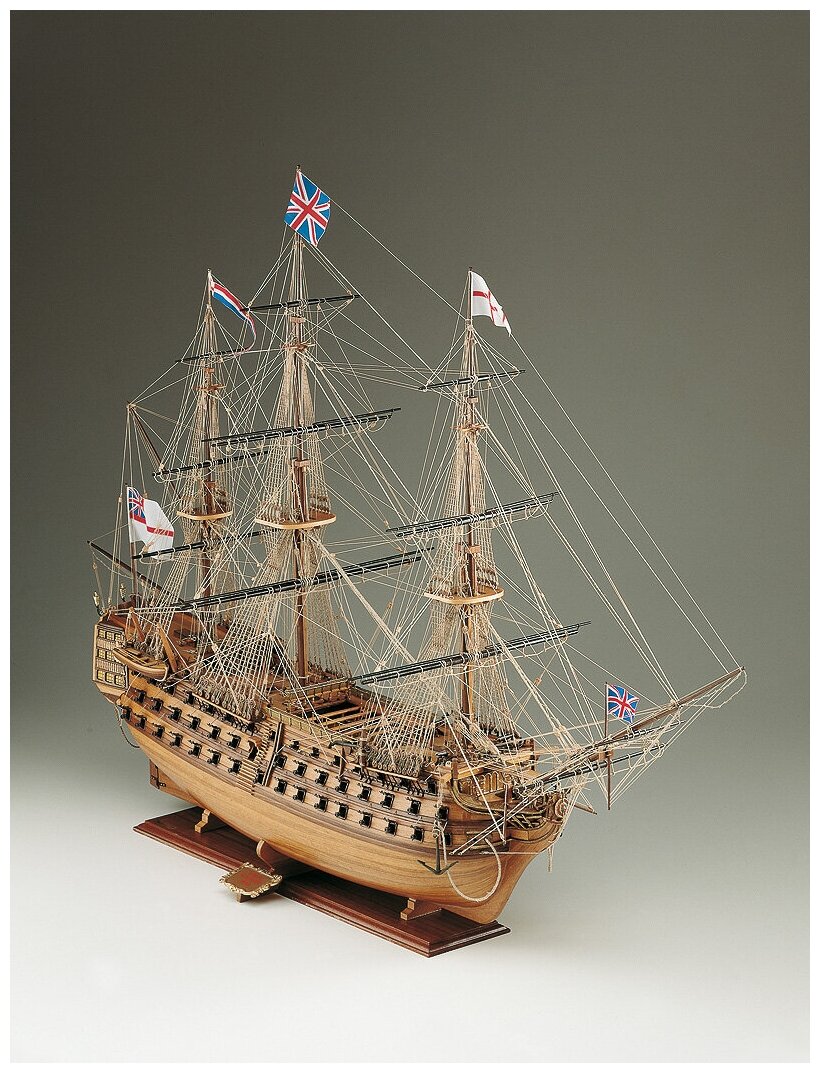 Сборная деревянная модель корабля от Corel (Италия), HMS Victory (Виктори), М.1:98