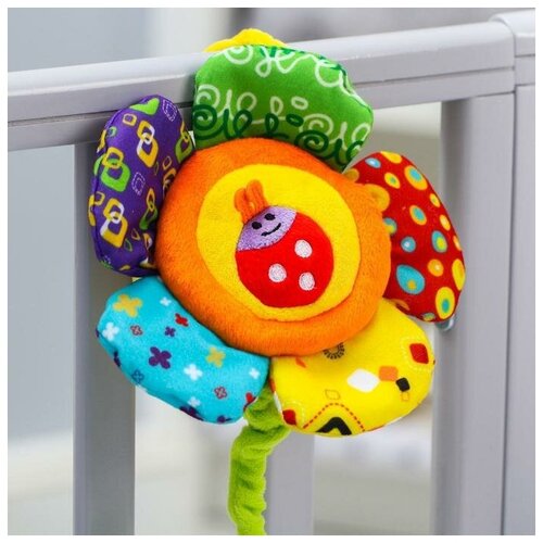 фото Подвеска - шуршалка, мягкая музыкальная «цветок», с резинкой, 18 см крошка я