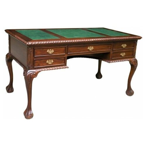 Письменный стол в стиле Чиппендейл