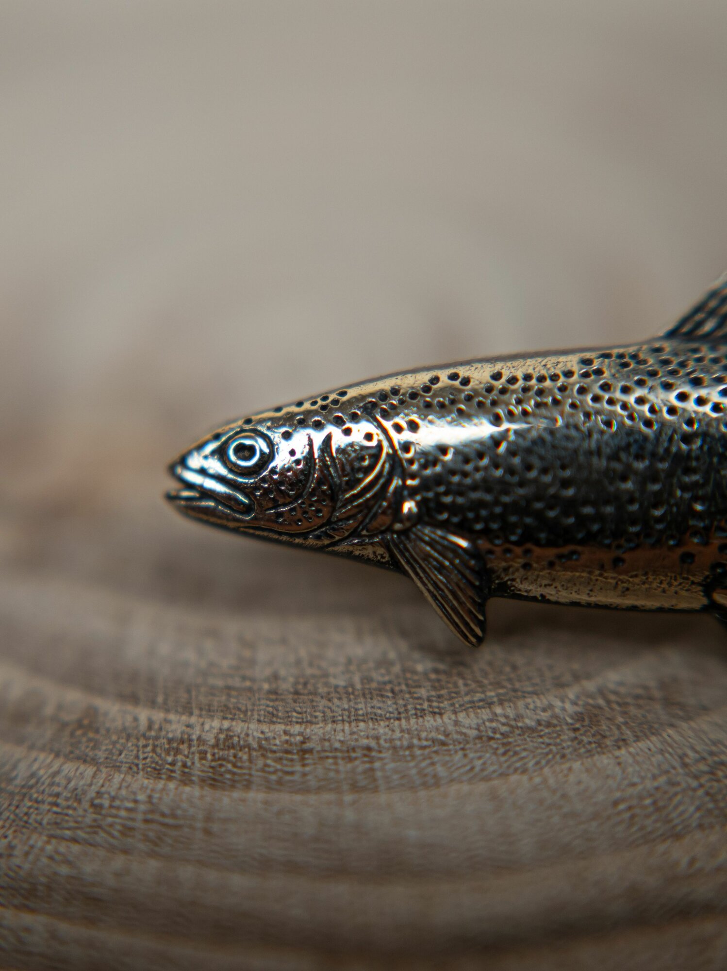 Значок ReD, 1 шт., серебряный — фото 1