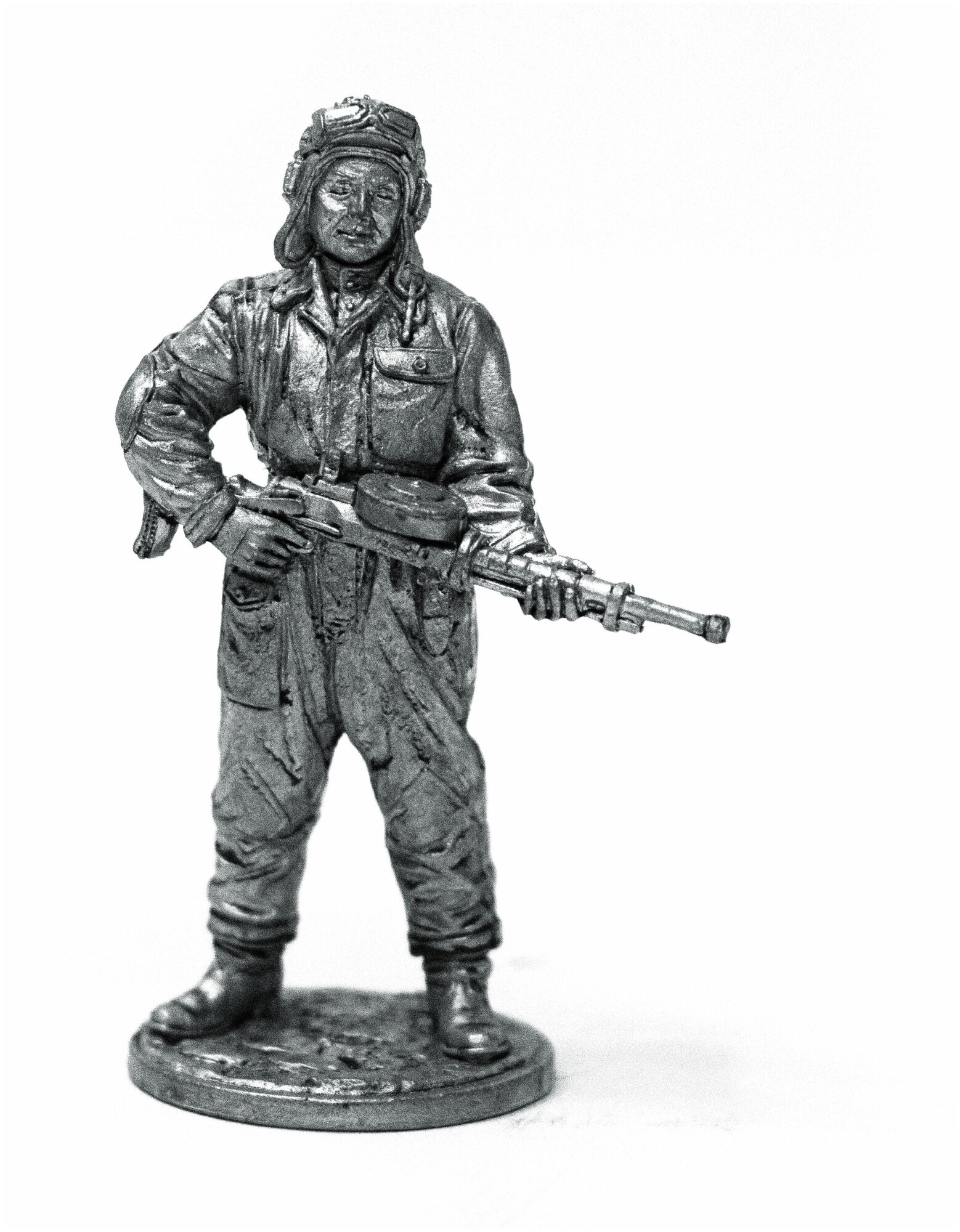 Оловянный солдатик 54мм - фигурка из олова - Танкист стрелок-радист с пулемётом ДТ СССР