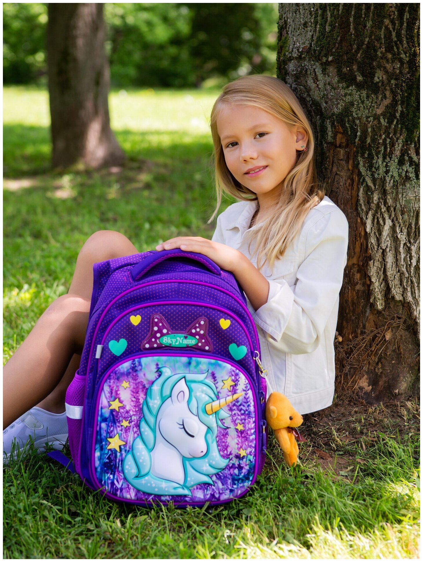 Рюкзак школьный для девочки 17 л с анатомической спинкой SkyName (СкайНейм), с мишкой на брелоке