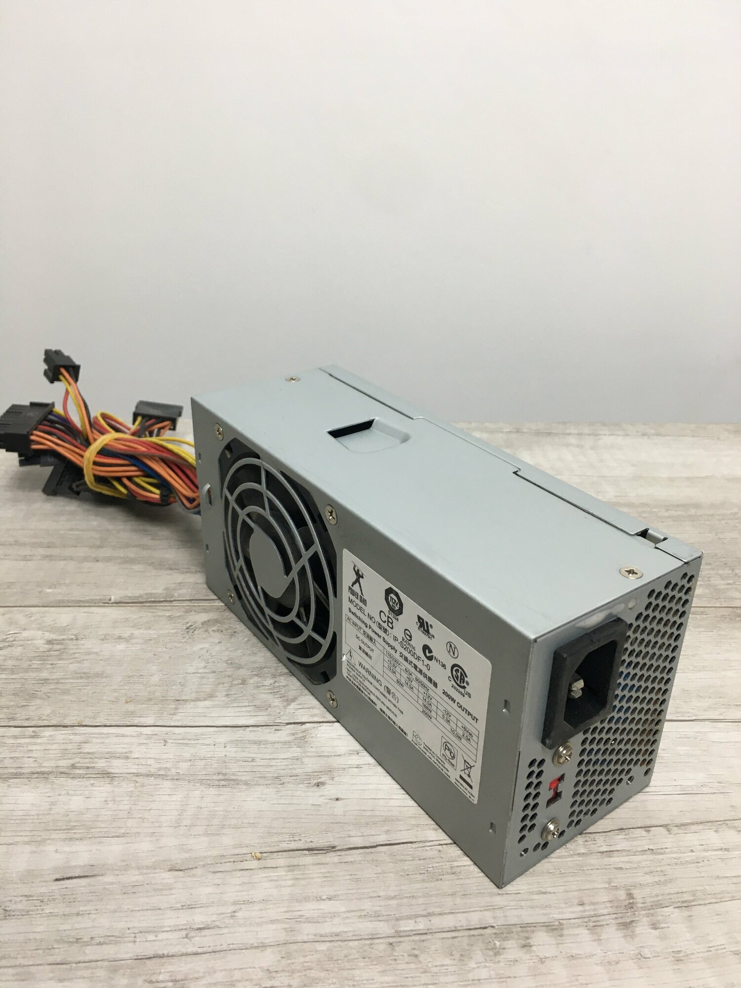 Блок питания Power Man IP-S200DF1-0 200W