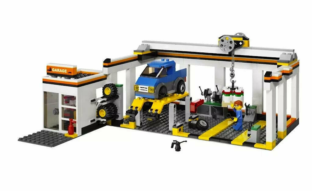 Lego city garage 7642 sale