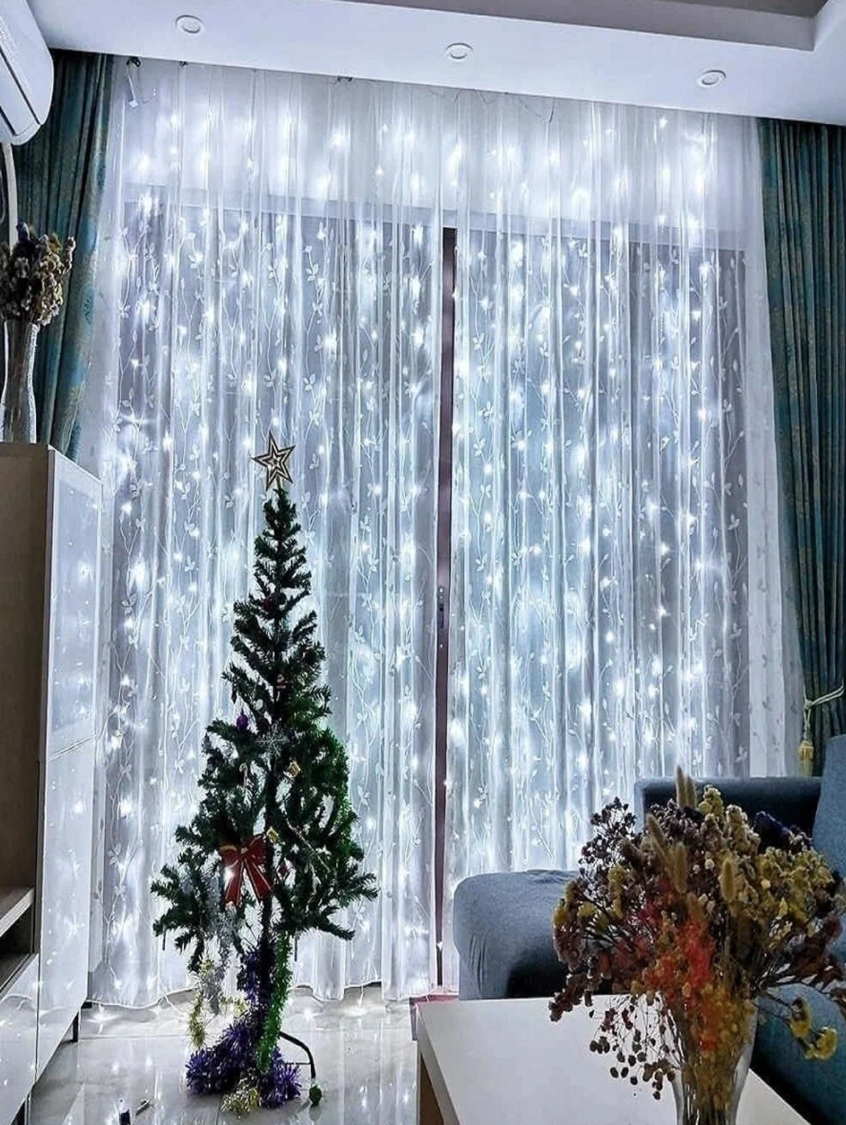 Светодиодная гирлянда-штора 3х3 / бахрома / дождик / занавес / новогоднее украшение 300х300 см холодный