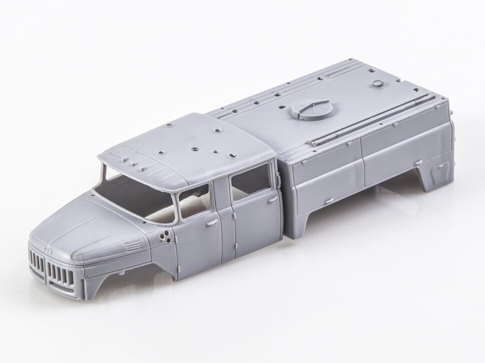 Сборная модель АЦ-40 (131)-137А (1/72) AVD 7203 — фото 1