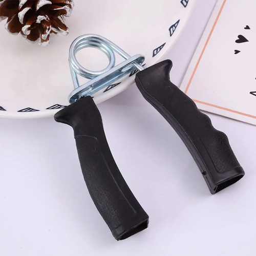 Тренажер для кисти экспандер пластик черный 145₽