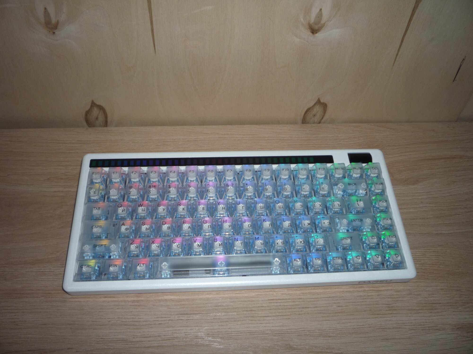 Игровая клавиатура Dareu A84 Pro White, switch Blue Sky V3