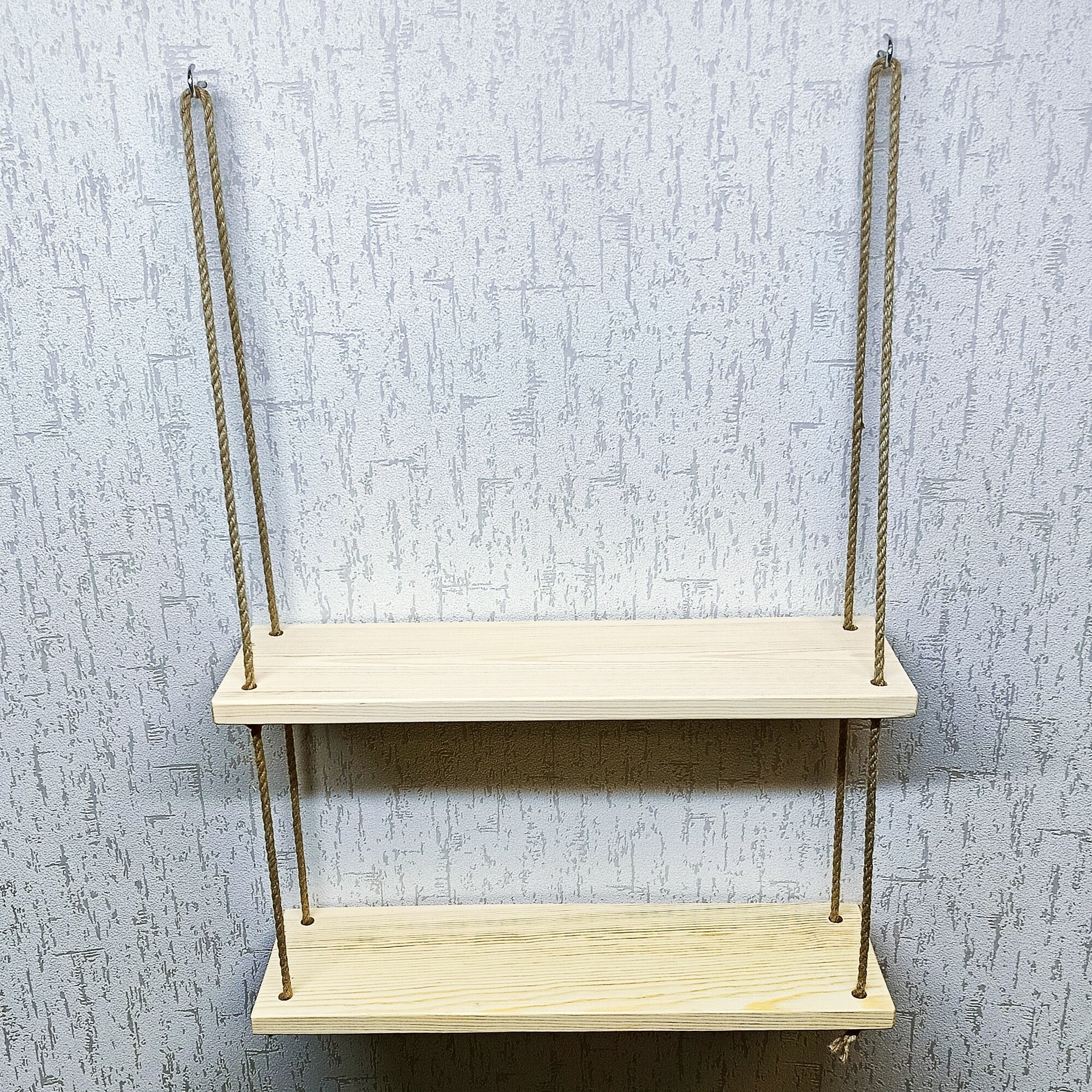 фото Полка подвесная настенная деревянная