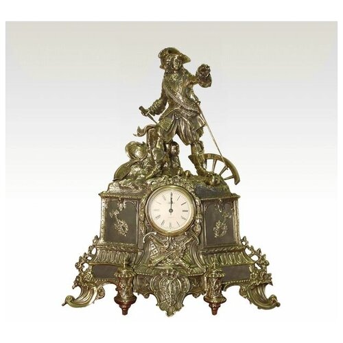 Часы каминные из бронзы 