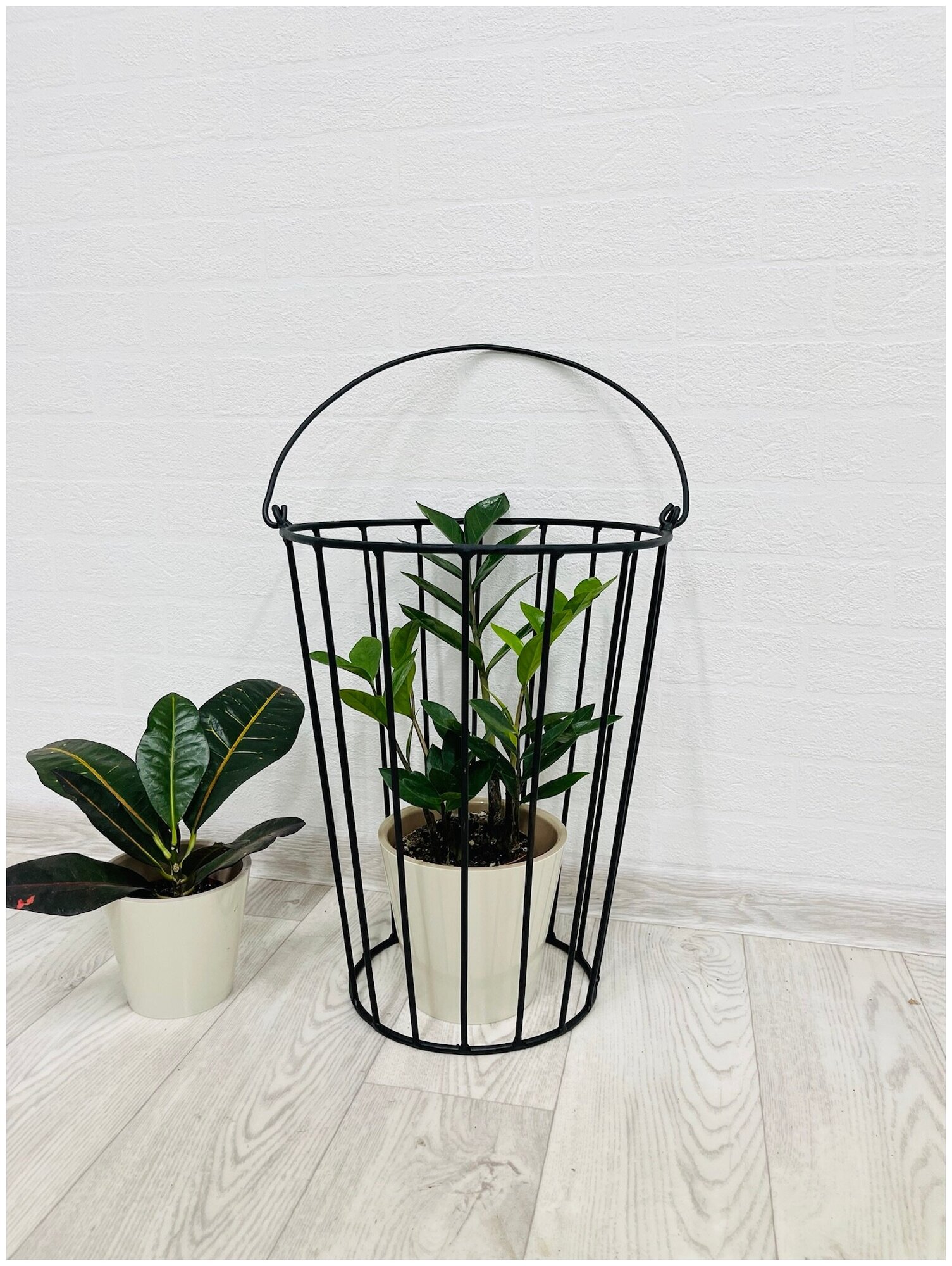 фото Подставка для цветочных горшков "Лофт ведро" (подцветочник)