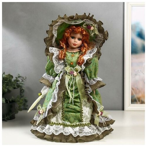 Кукла коллекционная керамика Леди Джулия в оливковом платье с кружевом 40 см 4822732 кукла коллекционная керамика блондинка с кудрями зелёный наряд 40 см