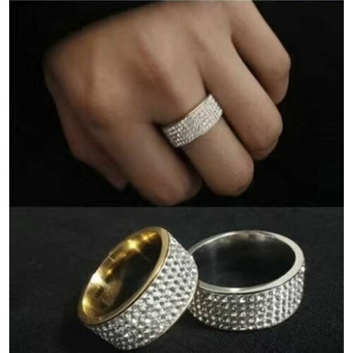 фото Кольцо обручальное, кристаллы swarovski, металл, искусственный камень, золото нет бренда