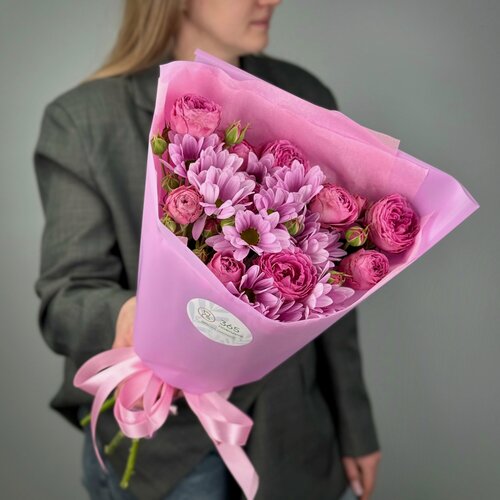 Изображение товара Букет Ягодный щербет в стильной упаковке. «365 Поводов» - живые цветы с доставкой