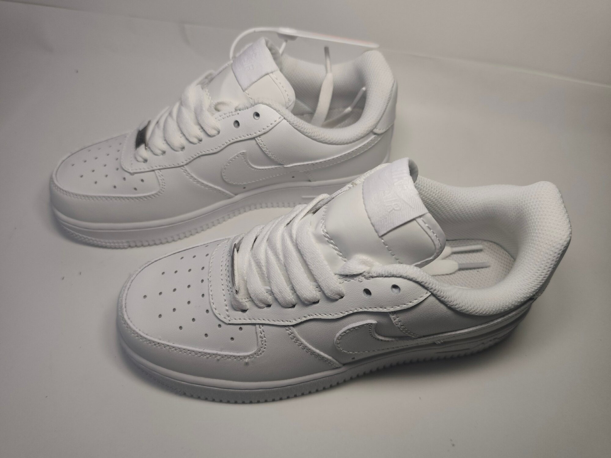 Кроссовки NIKE Air Force 1, размер 40, белыйй — фото 1