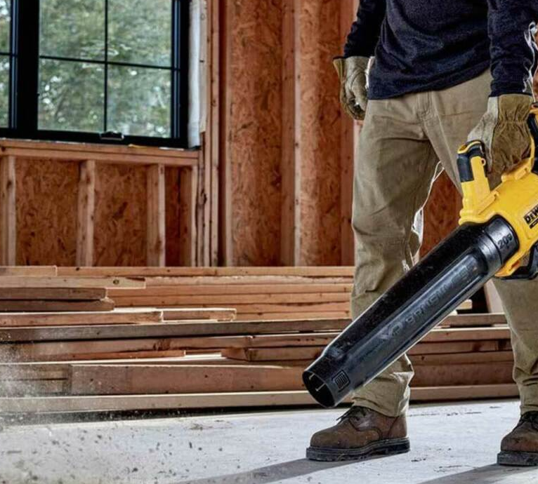 DeWALT DCBL722B 20V MAX XR Бесщеточная эргономичная портативная воздуходувка