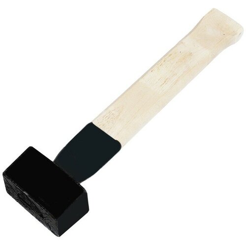 Кувалда литая ЛОМ 2 кг деревянная рукоятка 842₽