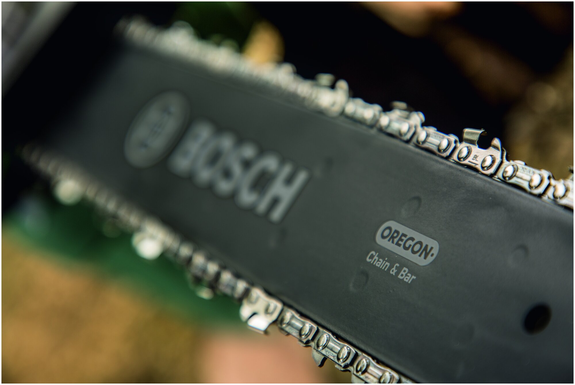 Электропила Bosch UniversalChain 1800 Вт шина 40 см - фотография № 7