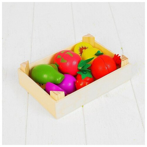 фото Набор продуктов в ящике «ягоды и фрукты» mikimarket