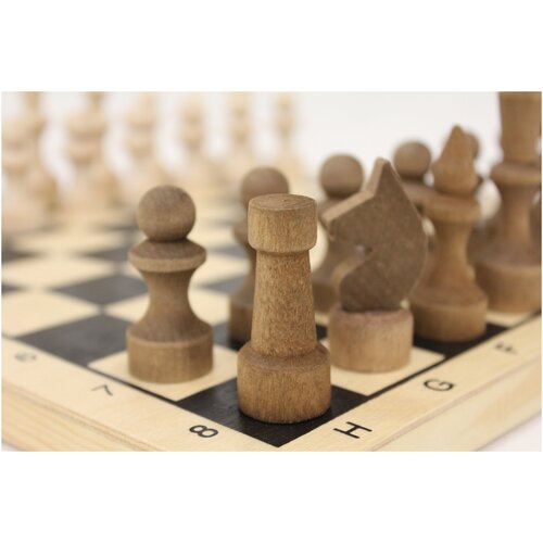 Шахматы Деревянные Обиходные Парафиновые 29х29 см с доской Стратегическая настольная игра для всей семьи