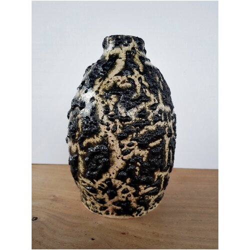 Кратер черная