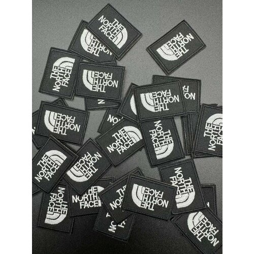 Заплатка Машина швейной фурнитуры черная термоаппликация 45x35 мм 248₽