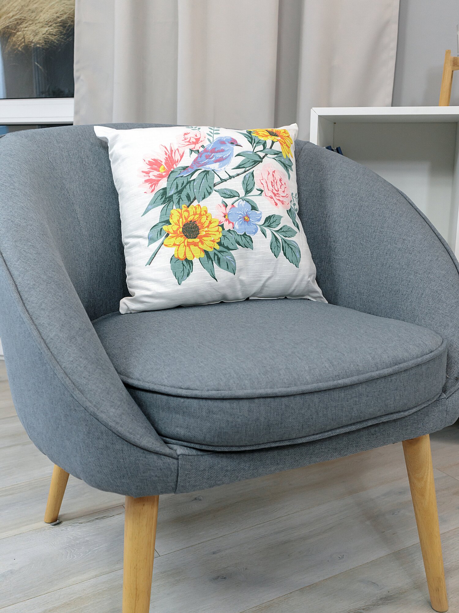 фото Подушка 40х40 хлопок "Птичка"