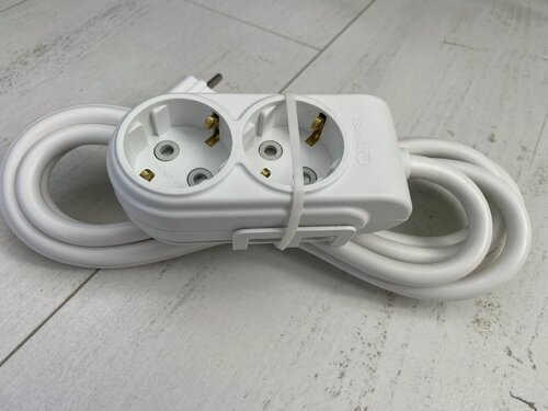 Изображение товара Удлинитель силовой 3х2.5мм2 белый, 2 розетки 4.0 метра.