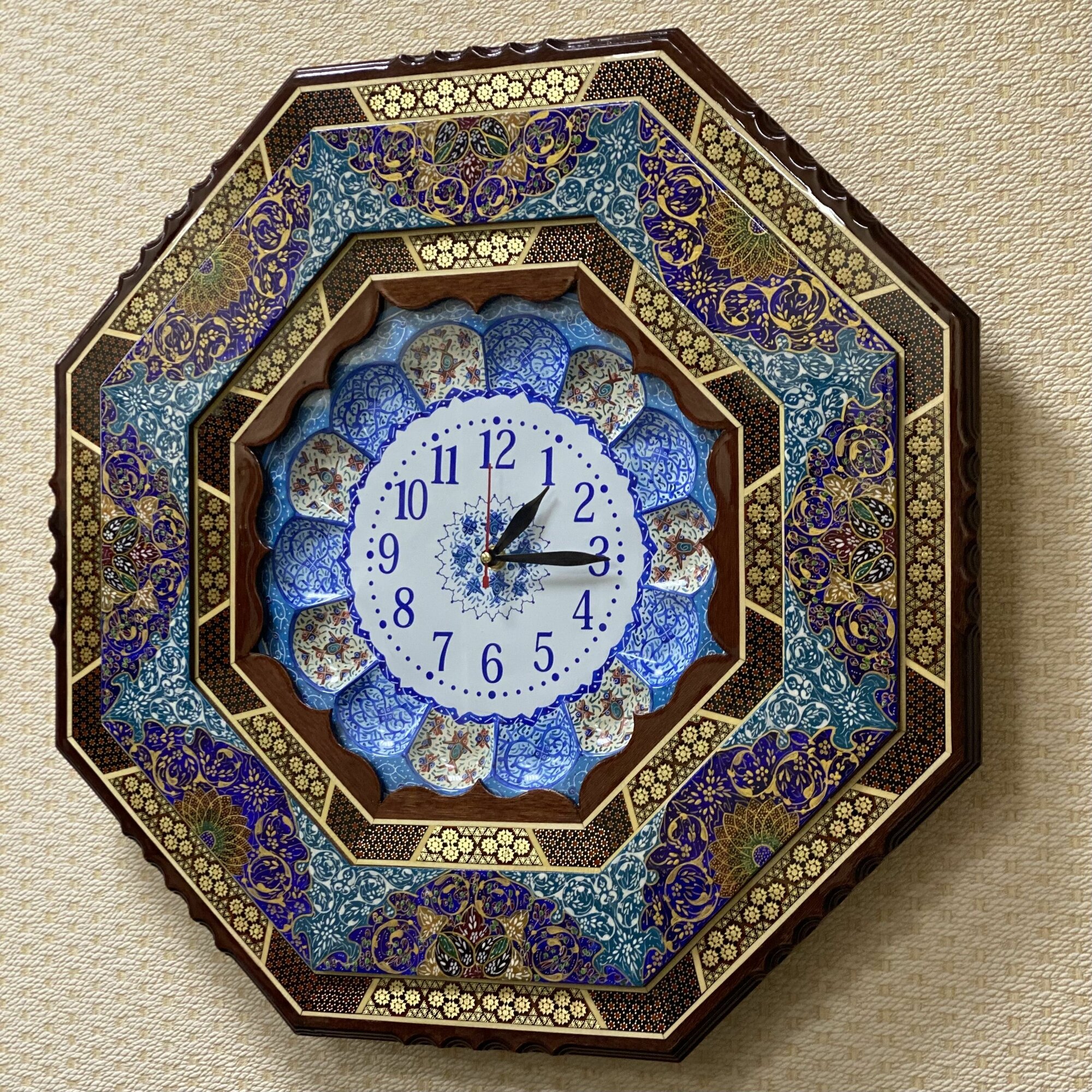 Часы Персидский базар "Иран", настенные, дерево, диаметр 55см, ручная работа — фото 1