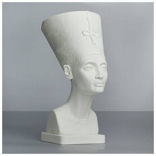 Мастерская Экорше Гипсовая фигура, бюст Нефертити в шапке «Мастерская Экорше», 24 х 37 х 51 см