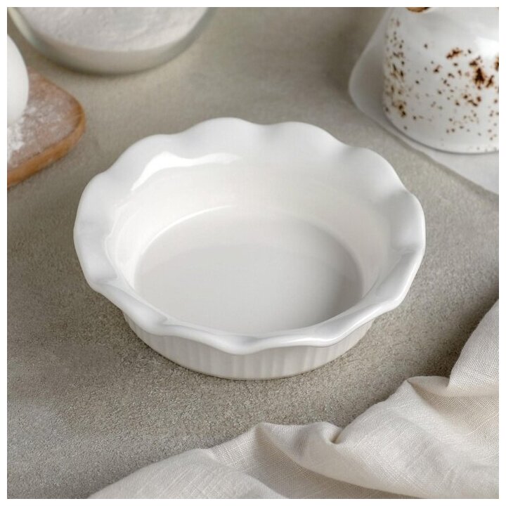 фото Форма для выпечки Доляна "Флора", 14*3,5 см, белая