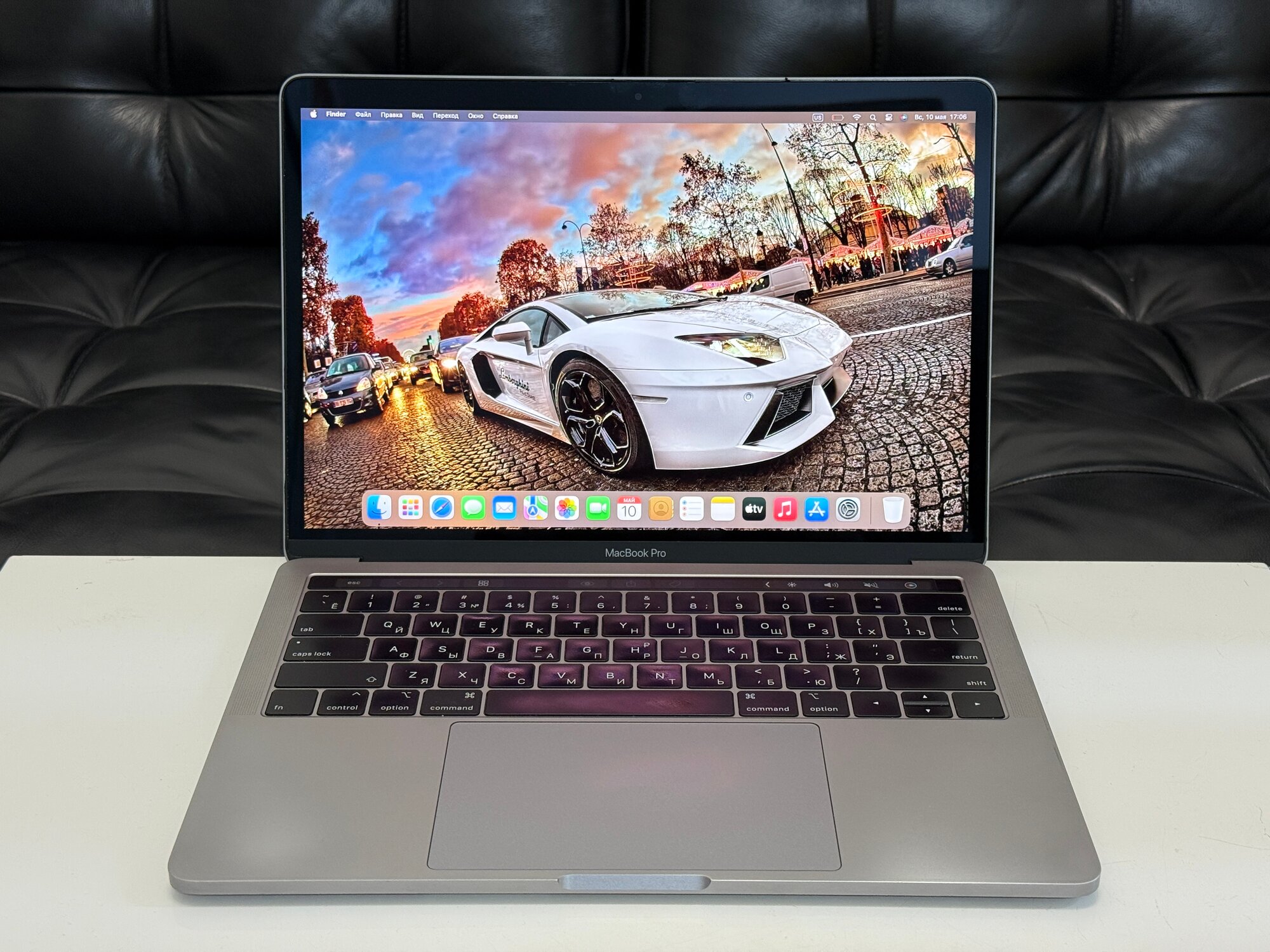 Apple MacBook Pro 2018 13' 256 gb TouchBar — купить по низкой цене