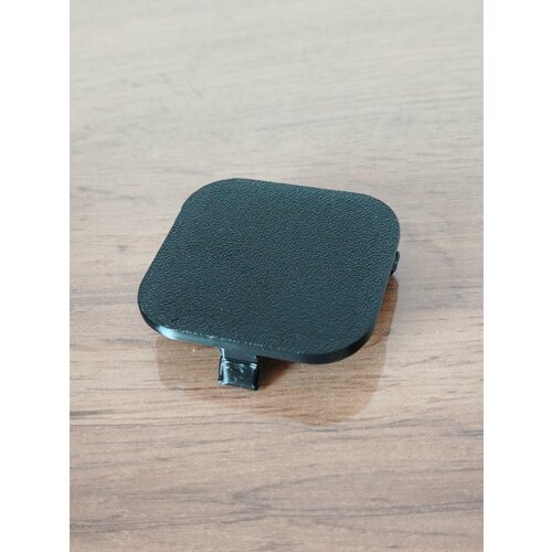 Заглушка буксировочного крюка заднего бампера Ford Focus 2 2005-2008г седан 550₽