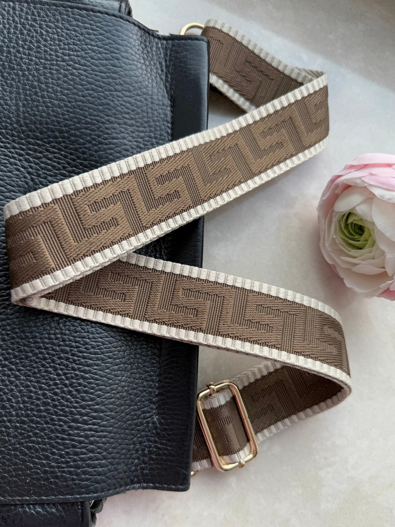 Ручка для сумки цвета шерсти с каймой 130*3,8см хром