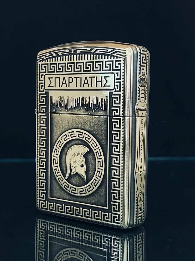 Зажигалка бензиновая Zippo(Armor) Воин Спарты Кастом Хром - фотография № 1