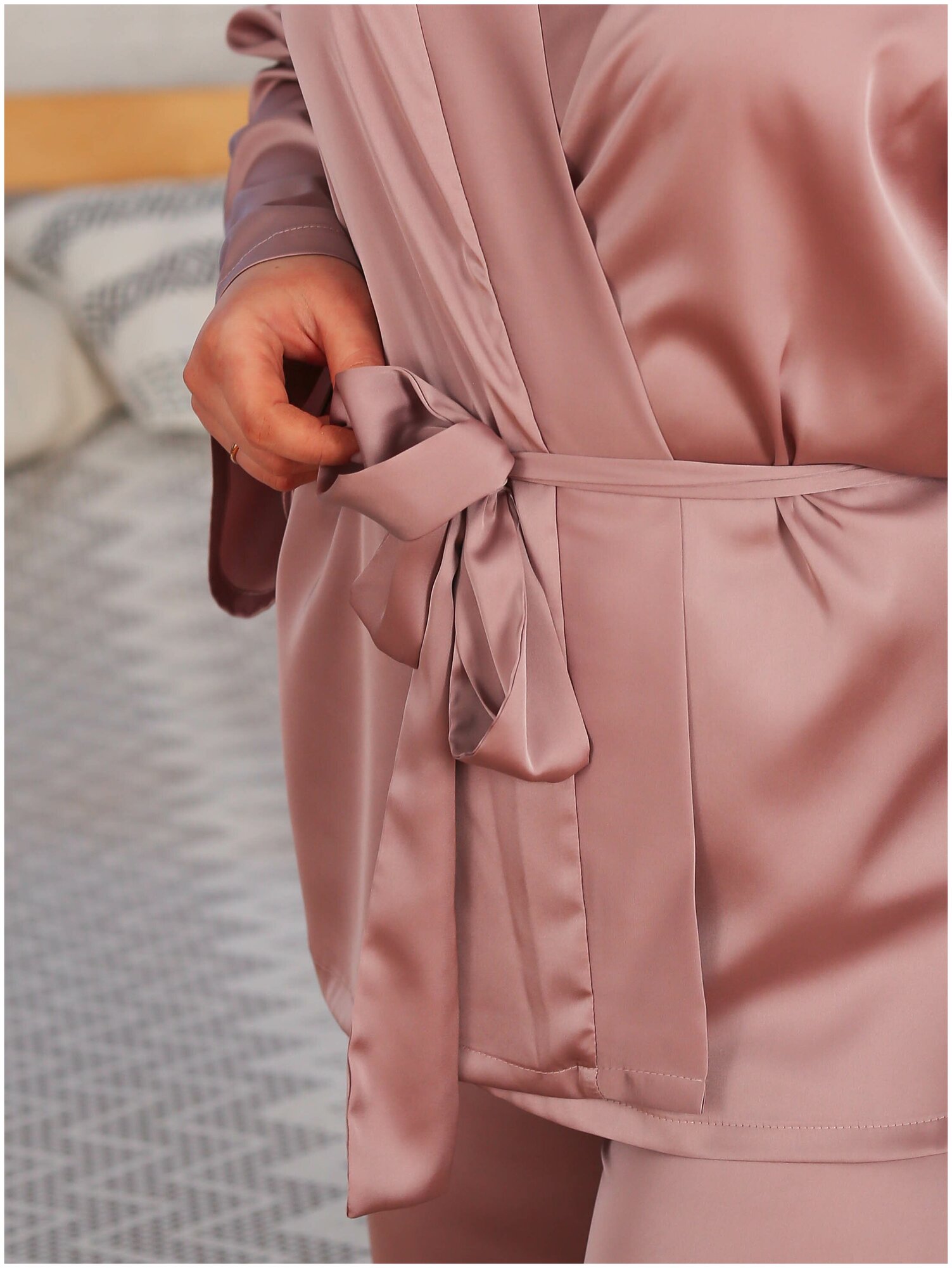 Пижама женская со штанами шелковая одежда для дома и сна - фотография № 10