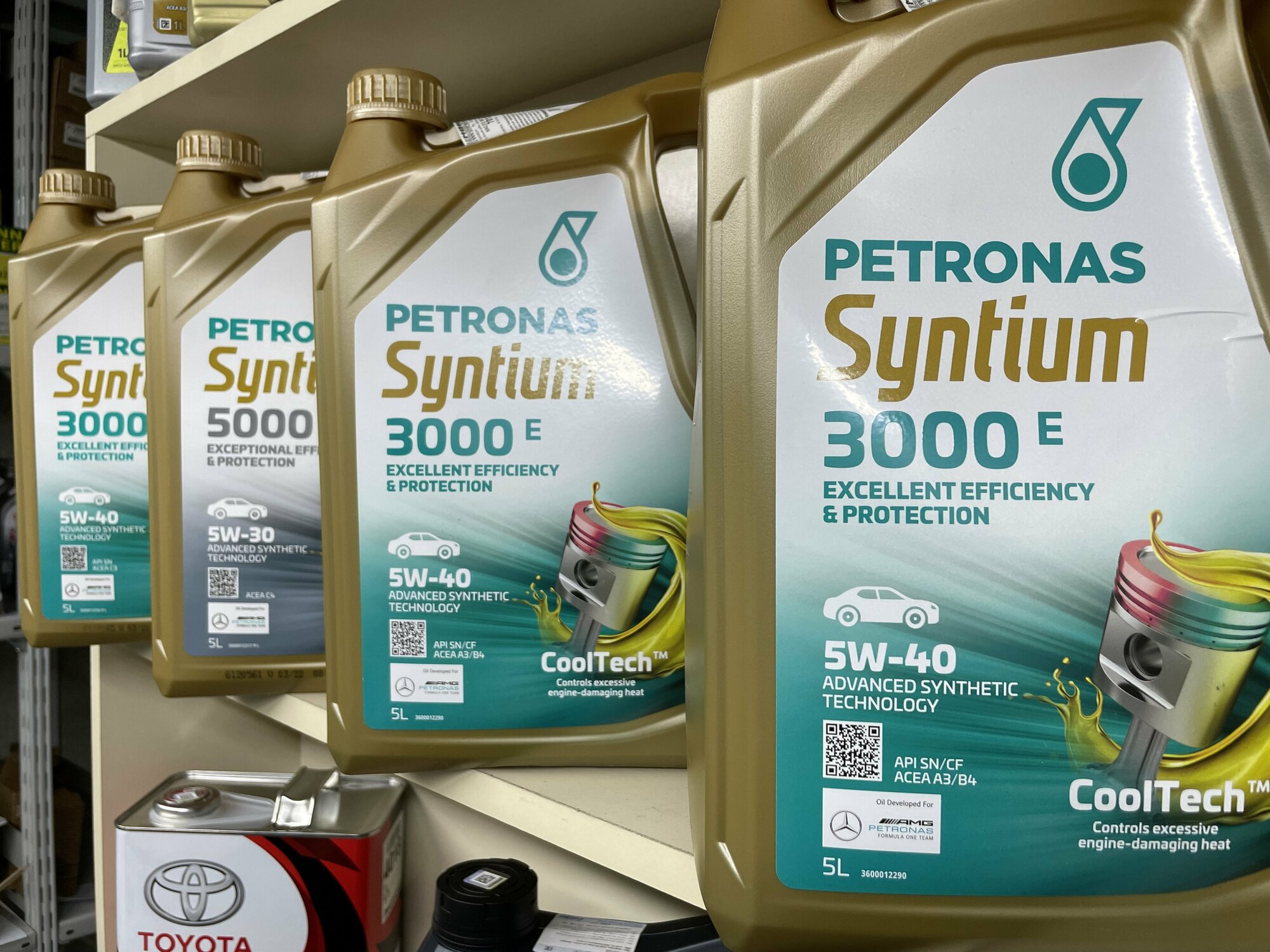 Моторное масло Petronas Syntium 3000 E 5W40 5л, артикул 18055019